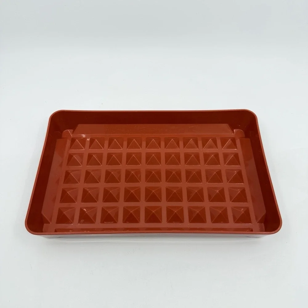 Tupperware red orange